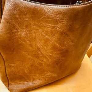 Jen &Co Hobo bag. Vegan